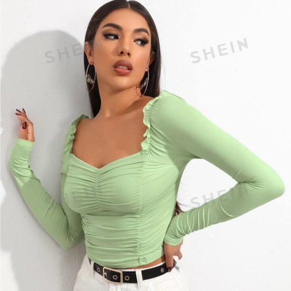 SHEIN Ruched top - Picture 4 of 5